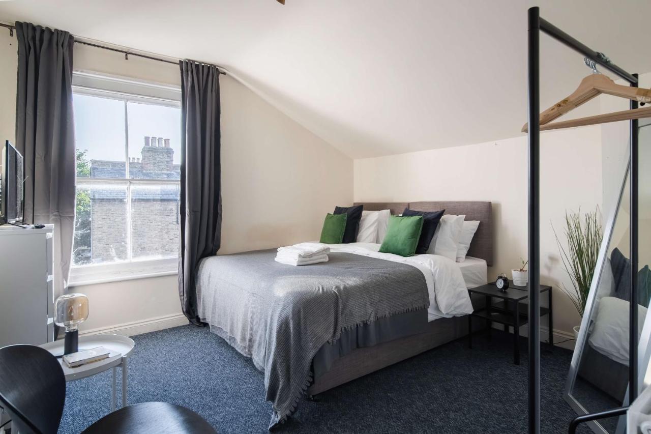 Two Bedroom Apartment In Tooting Londra Exterior foto